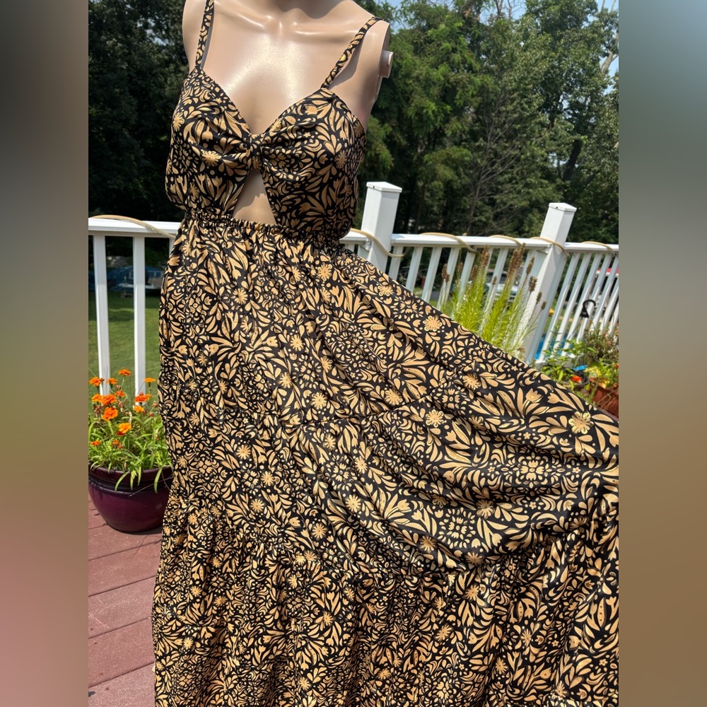 Nique Black and Gold Silk Crepe Dress